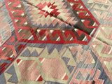 Turkish Kilim rug in excellent condition, 9,5 x 5,6 feet - Sophie's Bazaar - 5