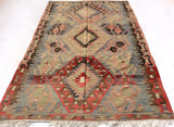 Turkish Kilim rug in excellent condition, 9,5 x 5,6 feet - Sophie's Bazaar - 2